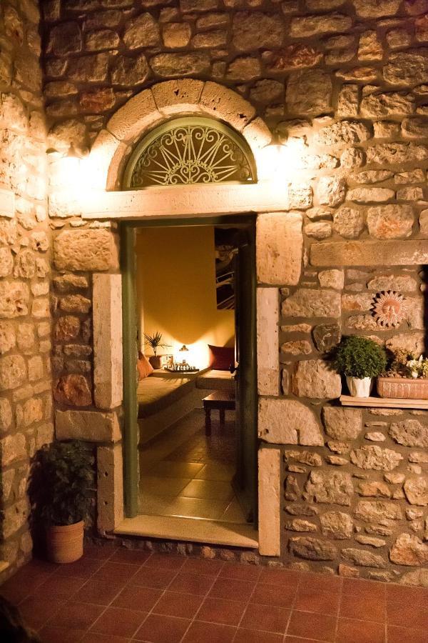 Petra Boutique Homes Arginonda Экстерьер фото