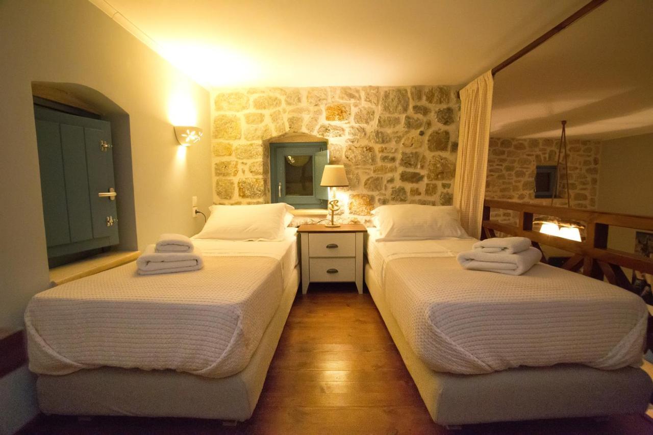 Petra Boutique Homes Arginonda Экстерьер фото